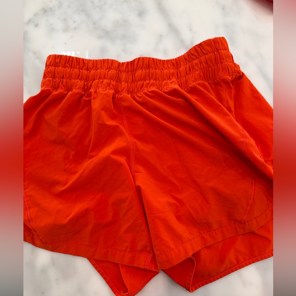 LULULEMON Tracker Shorts